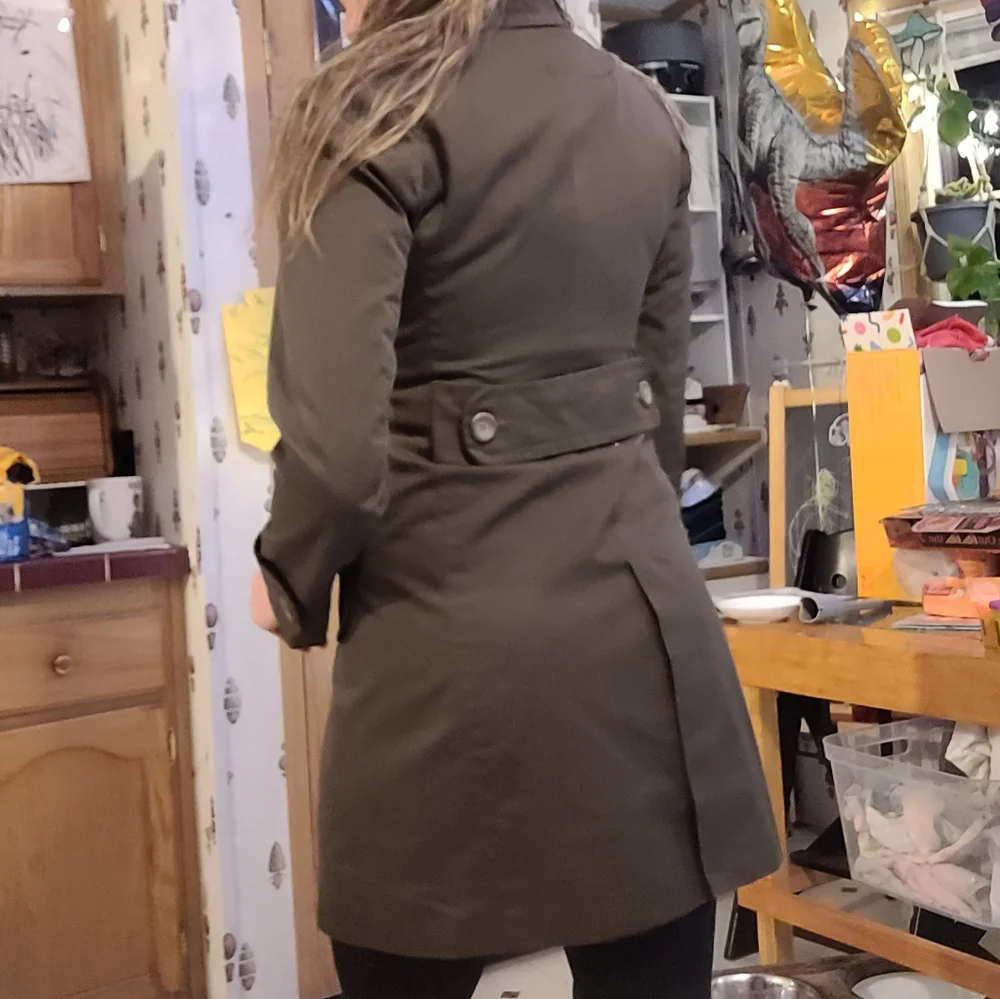 Urban Behavior Trench Coat Lightweight vintage Jacket womens large Brown